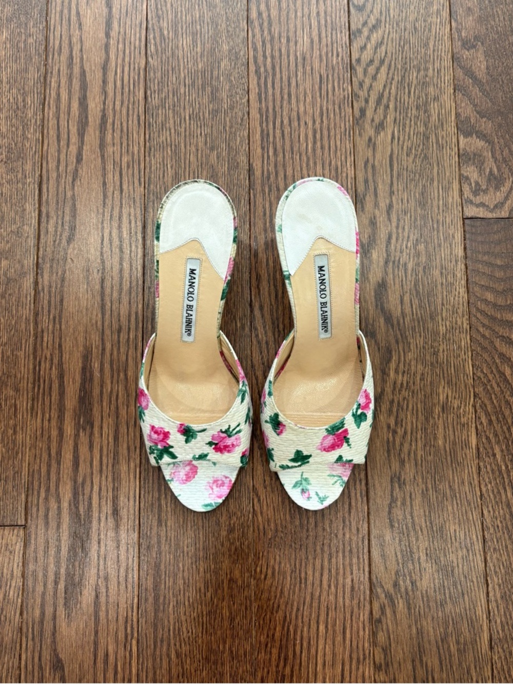 SOLD Authentic Manolo Blahnik heels